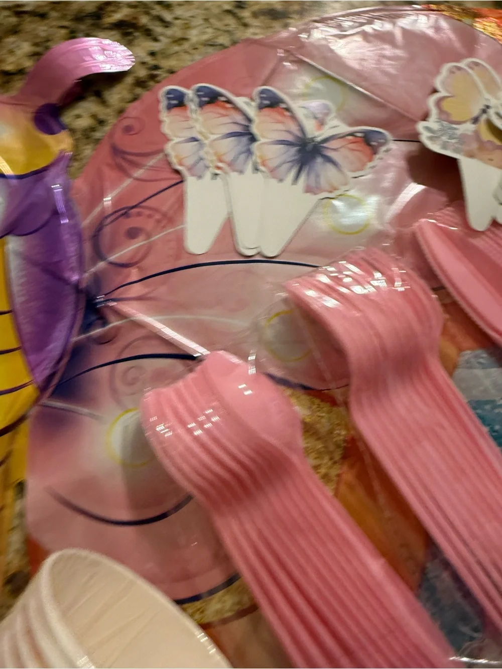 Pinkerton Butterfly Party Supplies Kit - Party Decorations and Tableware